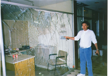 Window-with-Klingshield-film-sustain-impact