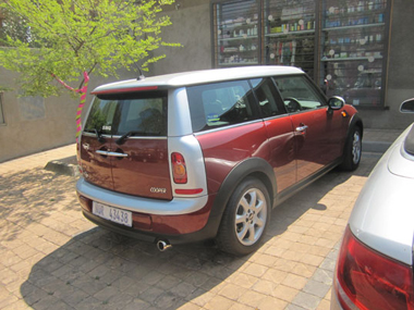 Klingshield specializes in two tone car wraps