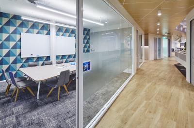 Change Your Meeting Room with Klingshield Glass Whiteboards